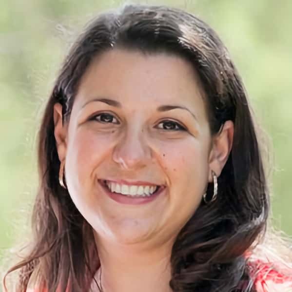 Profile Nikki Frousakis